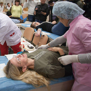 13 жовтня у МОЗ організовали пункт збору крові для поранених військовослужбовців